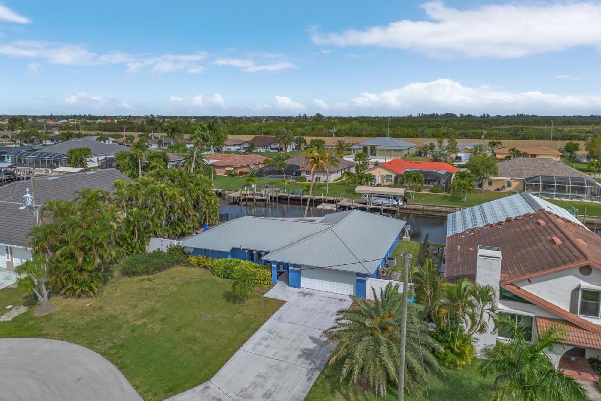 Canal-Front Oasis With Dock And Kayaks In Cape Coral! エクステリア 写真
